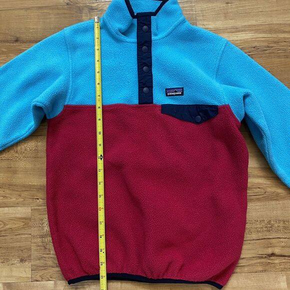 Patagonia Girl’s 10 M Synchilla Pullover T-Snap Fleece Blue Red Outdoor Hike Ski - Picture 16 of 16